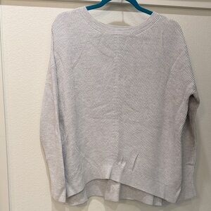 Abercrombie & Fitch Light Gray Knit Sweater